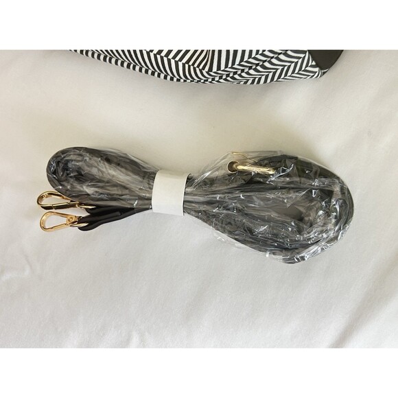 Trina Turk Tote Double Handled Shoulder Strap Black White Zigzag Bag NWT - Picture 11 of 13